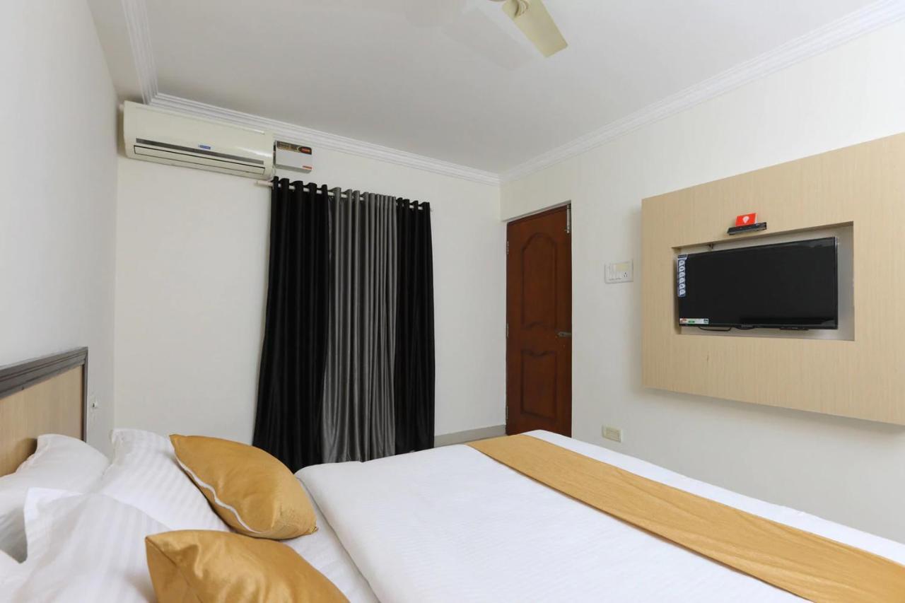 Hotel Half Moon Τσενάι Εξωτερικό φωτογραφία