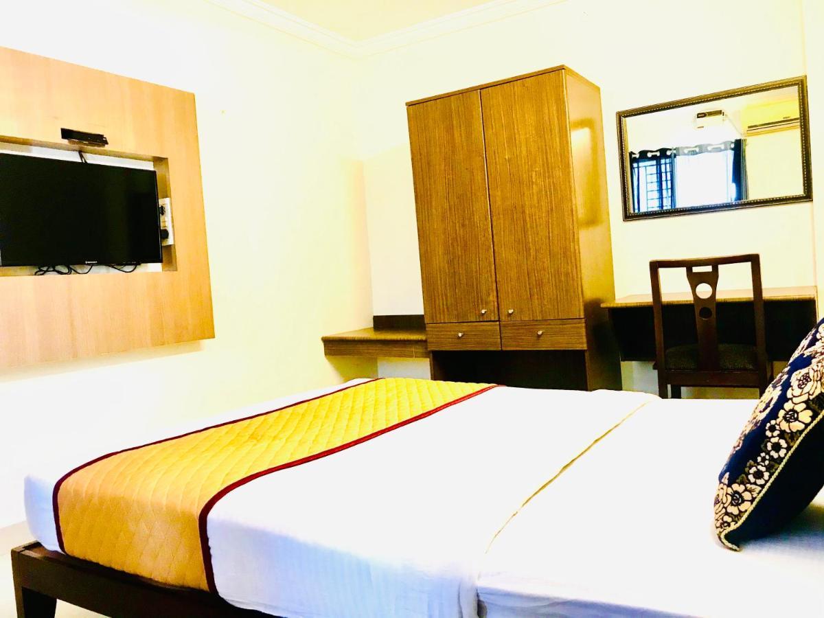 Hotel Half Moon Τσενάι Εξωτερικό φωτογραφία