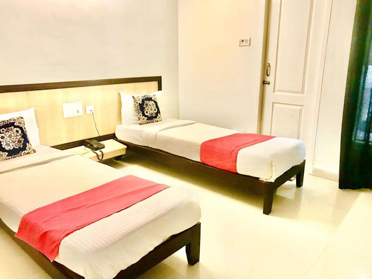 Hotel Half Moon Τσενάι Εξωτερικό φωτογραφία
