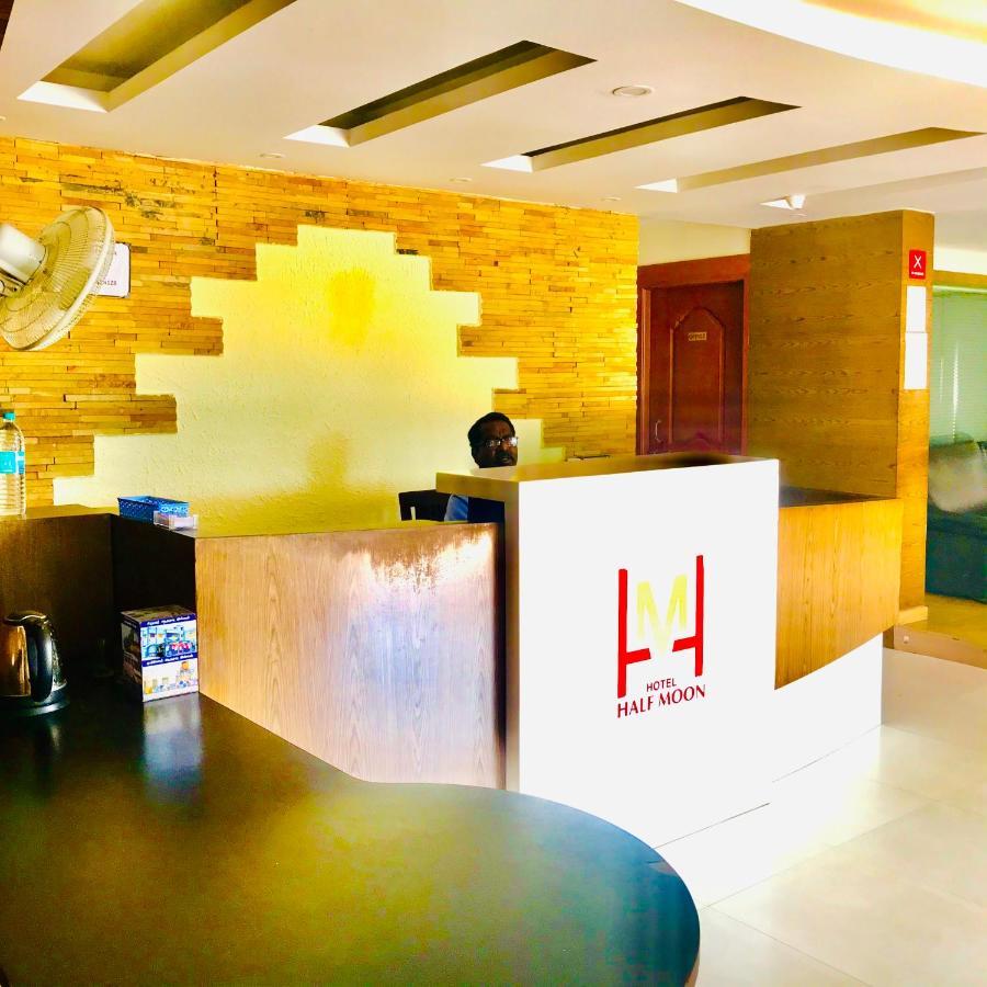 Hotel Half Moon Τσενάι Εξωτερικό φωτογραφία