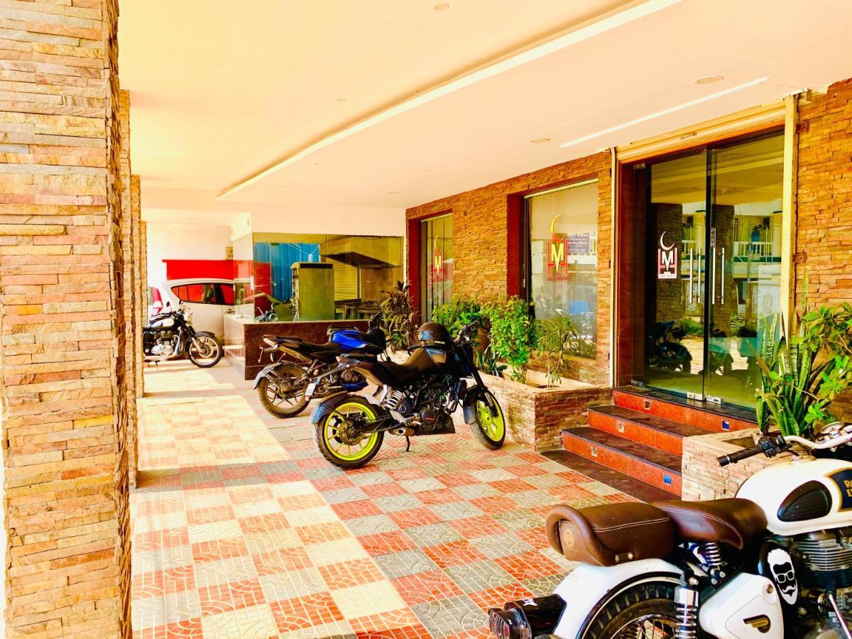 Hotel Half Moon Τσενάι Εξωτερικό φωτογραφία